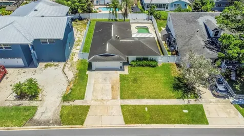 5701 Denver Street NE St Petersburg FL 33703