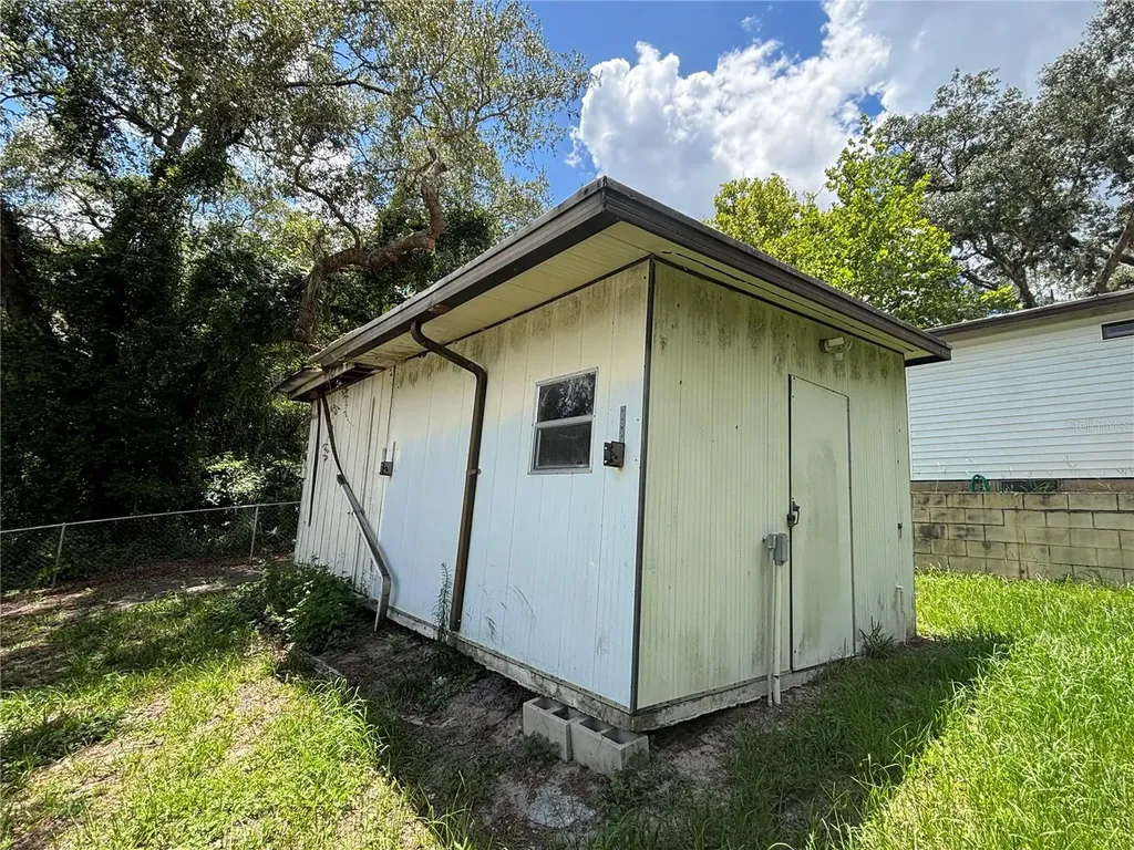 2067 SE 181st Terrace Silver Springs FL 34488