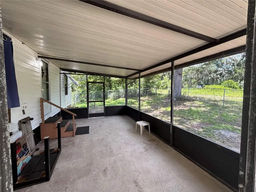 2067 SE 181st Terrace Silver Springs FL 34488