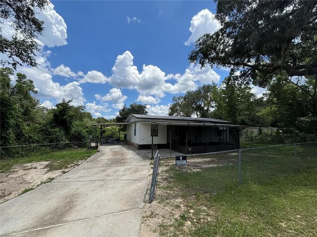 2067 SE 181st Terrace Silver Springs FL 34488