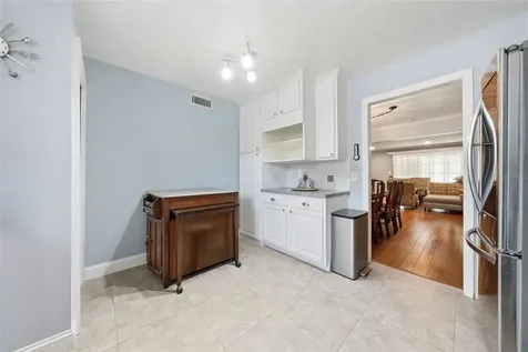 4214 Lake Underhill Road Orlando FL 32803