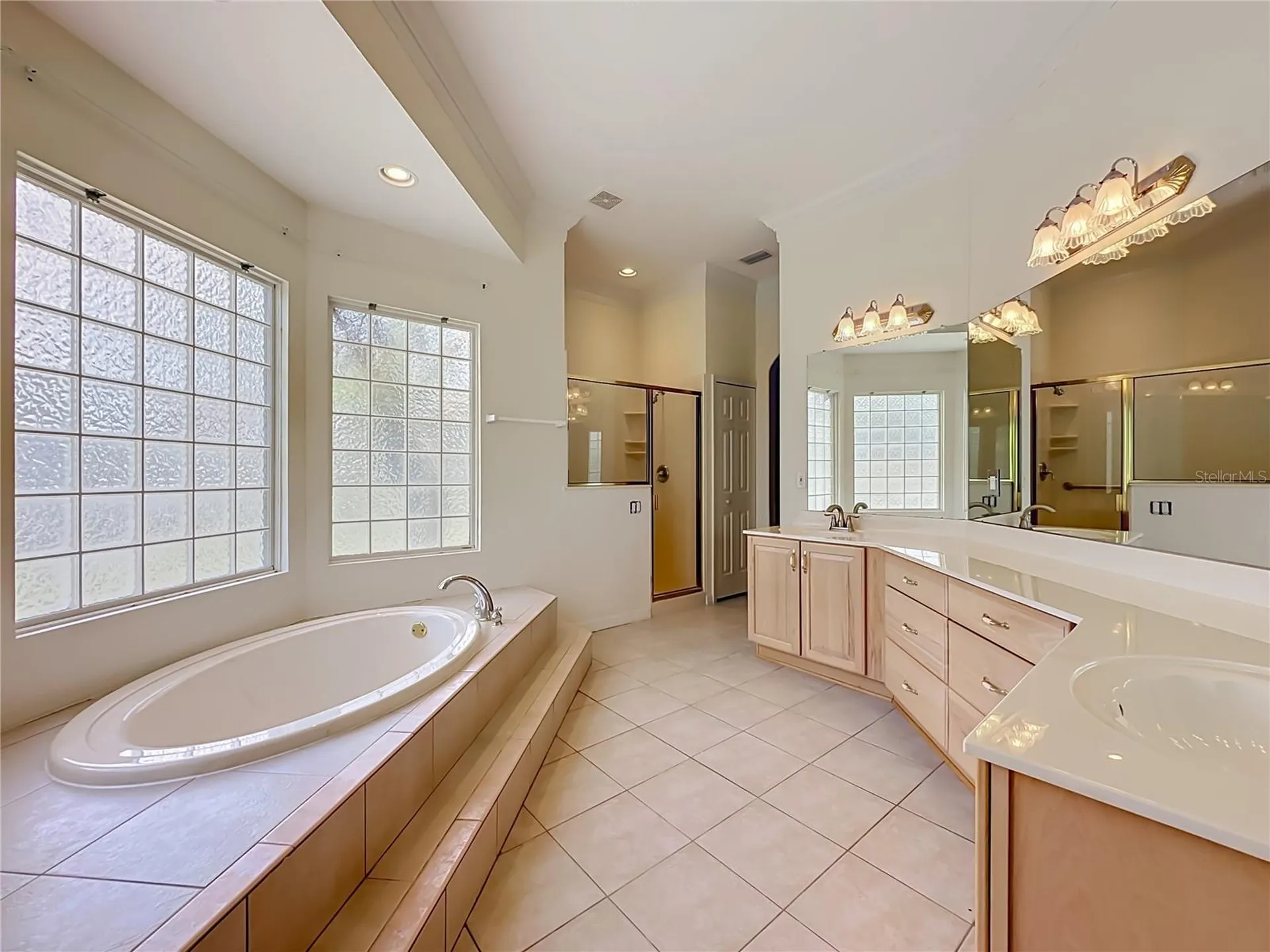 20 Cedarview Court Palm Coast FL 32137