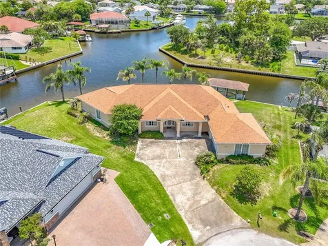 20 Cedarview Court Palm Coast FL 32137