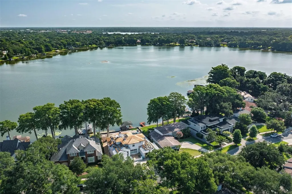2655 Lake Shore Drive Orlando FL 32803