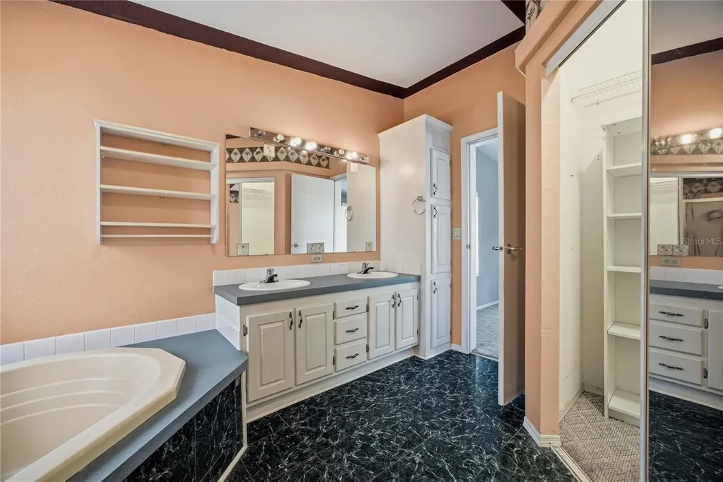 819 Lenore Avenue Interlachen FL 32148