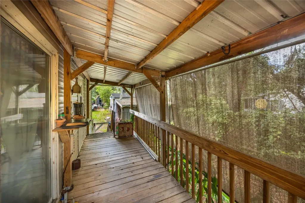 819 Lenore Avenue Interlachen FL 32148