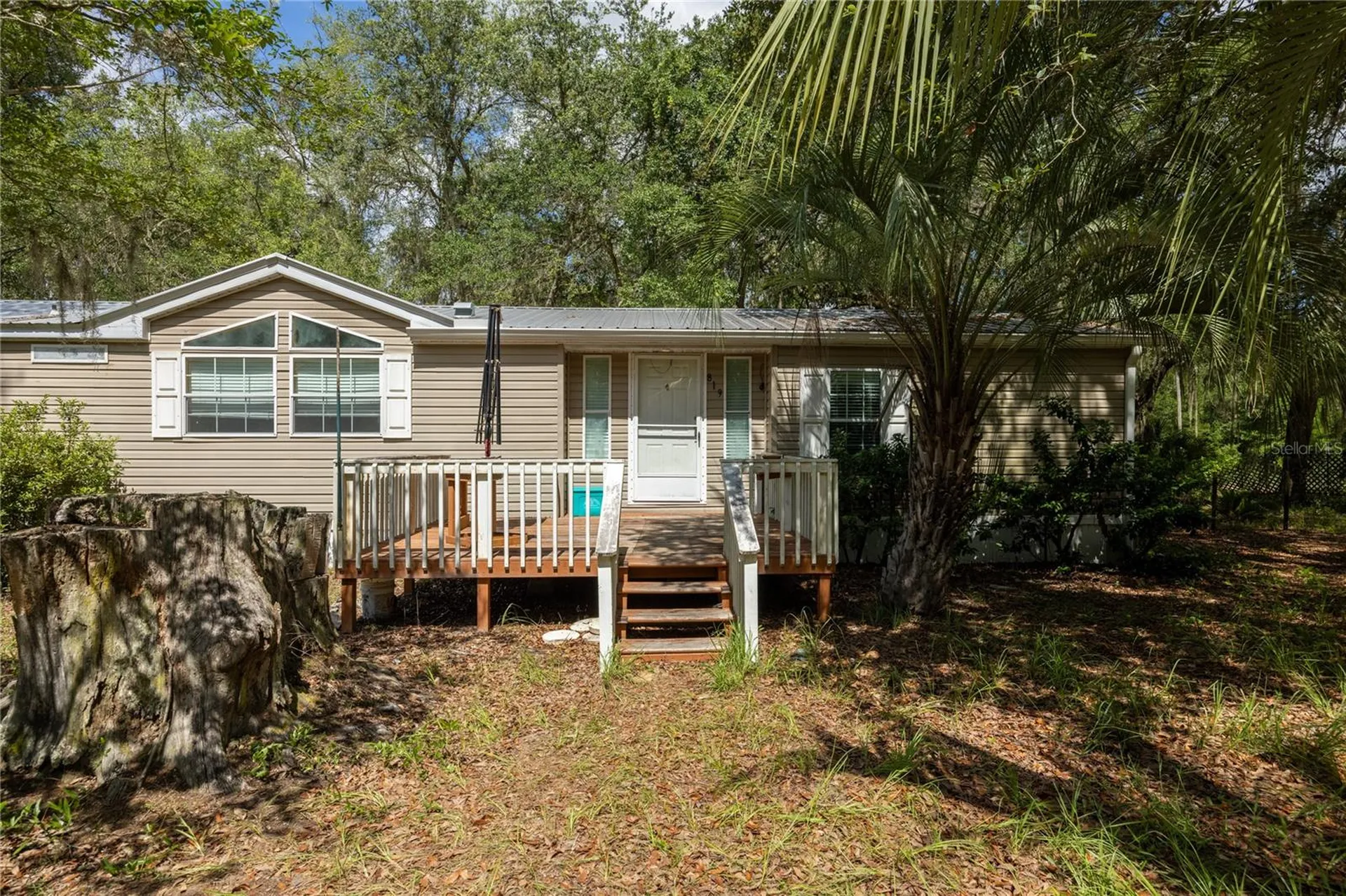 819 Lenore Avenue Interlachen FL 32148