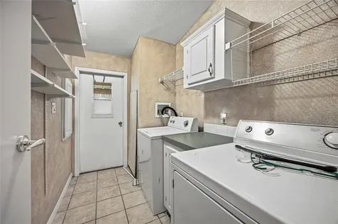 819 Lenore Avenue Interlachen FL 32148