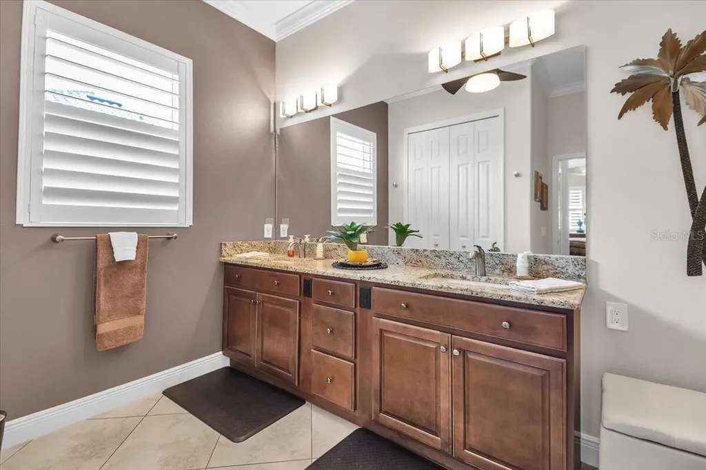 957 145th Street Circle NE Bradenton FL 34212