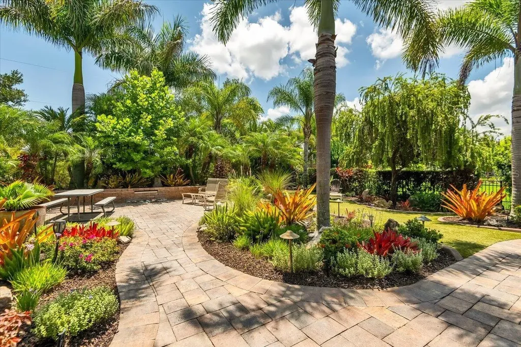 957 145th Street Circle NE Bradenton FL 34212