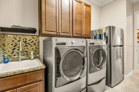 957 145th Street Circle NE Bradenton FL 34212