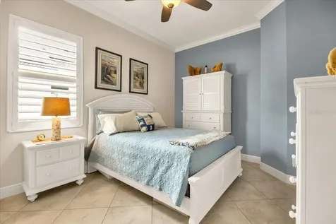 957 145th Street Circle NE Bradenton FL 34212