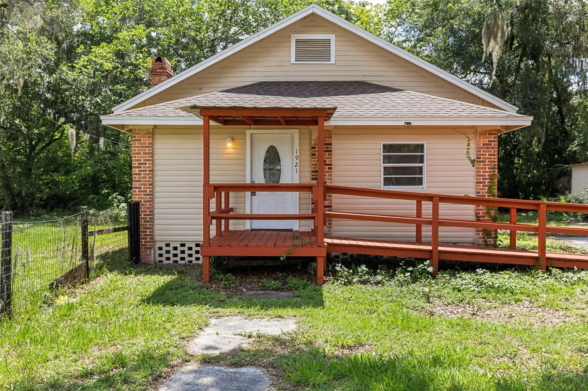 1921 NE 8th Road Ocala FL 34470