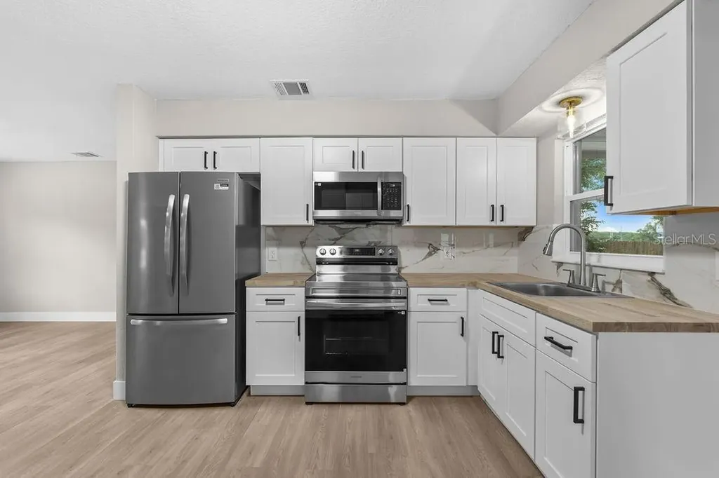 5399 Mustang Way Orlando FL 32810