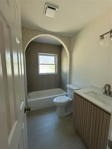 1350 15th Street Sarasota FL 34236