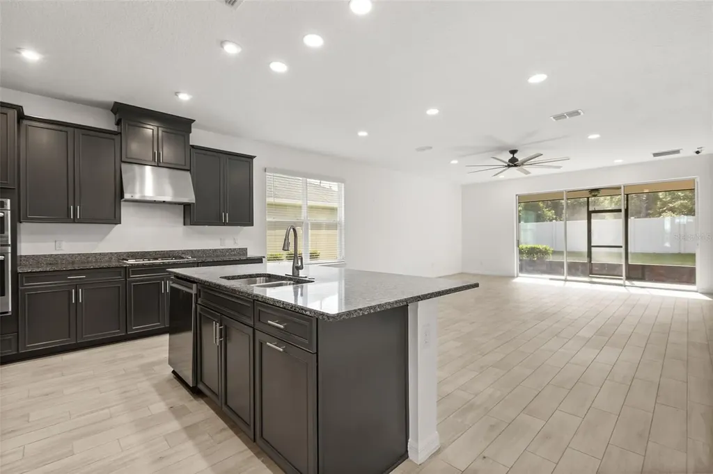 1151 Lakeside Estates Drive Apopka FL 32703
