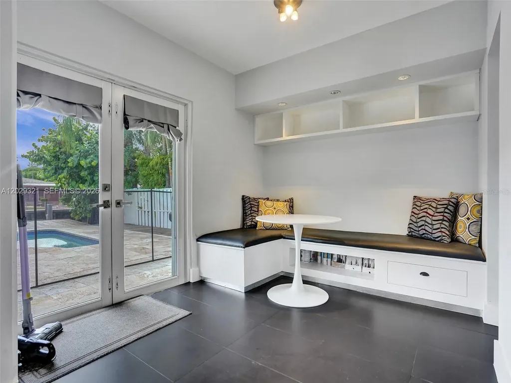 1912 NE 119th Road North Miami FL 33181