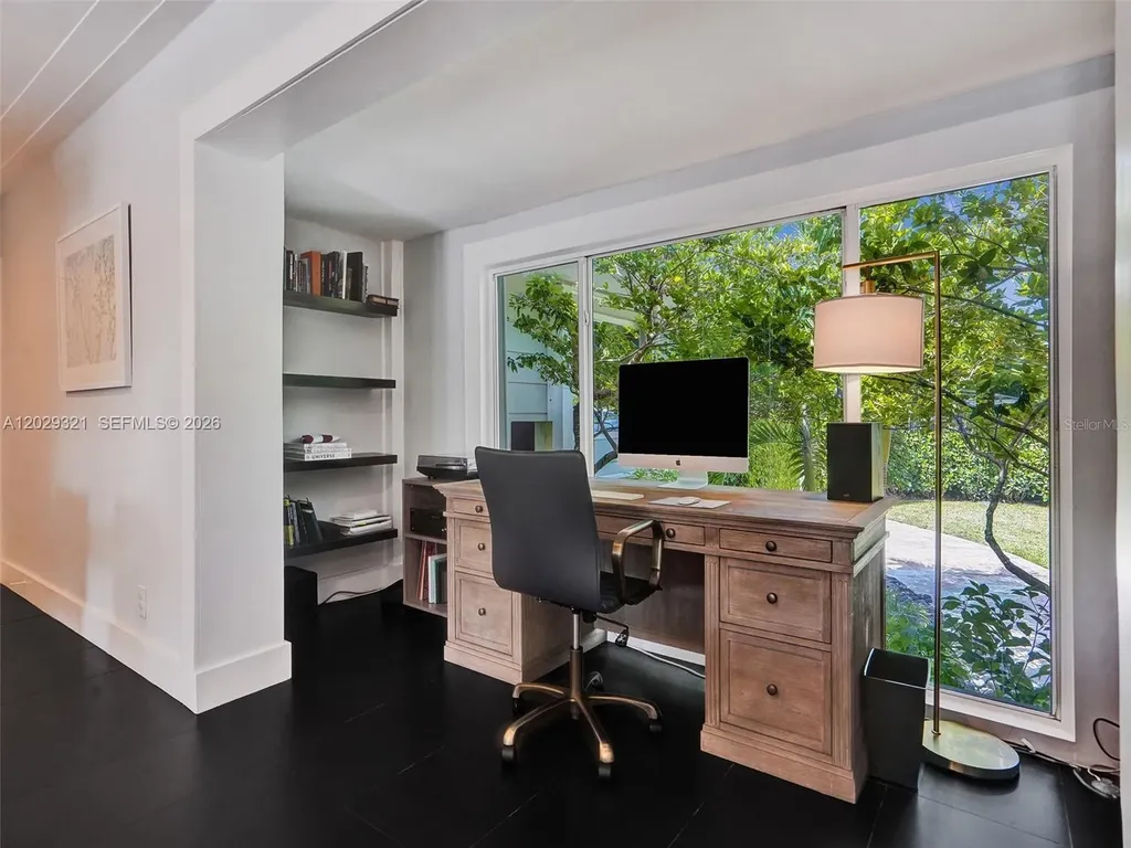 1912 NE 119th Road North Miami FL 33181