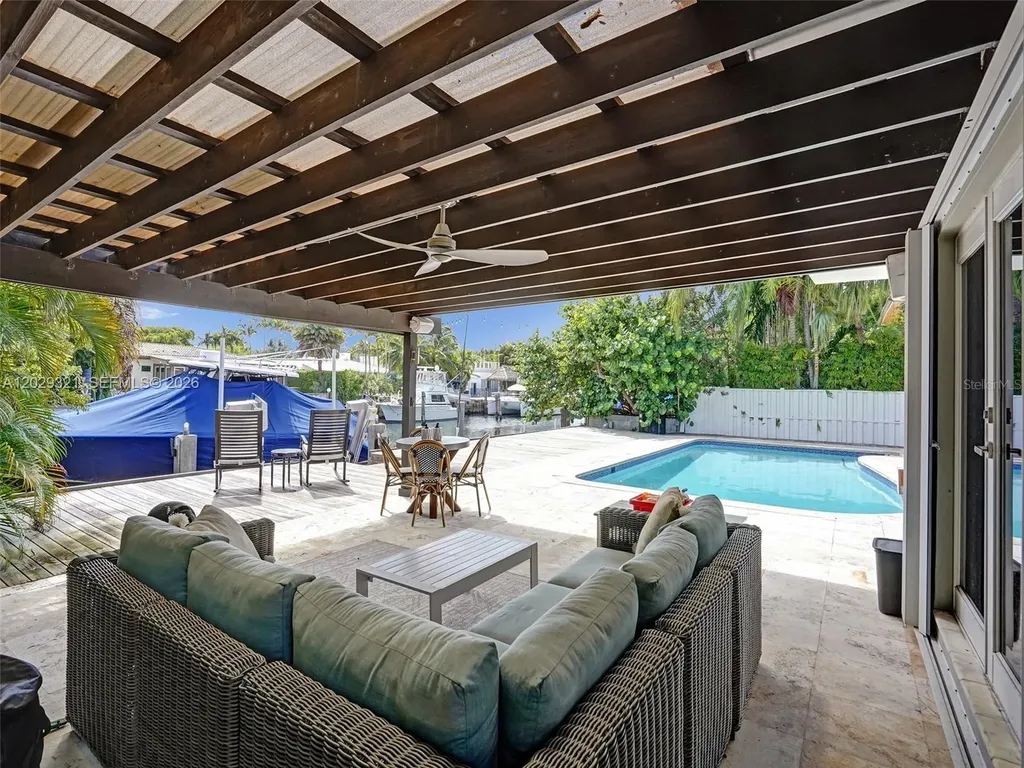 1912 NE 119th Road North Miami FL 33181