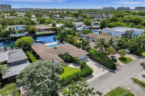 1912 NE 119th Road North Miami FL 33181