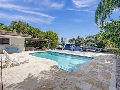 1912 NE 119th Road North Miami FL 33181