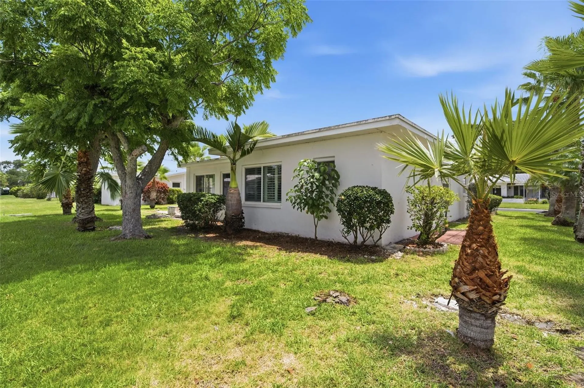 9128 142nd Street Seminole FL 33776