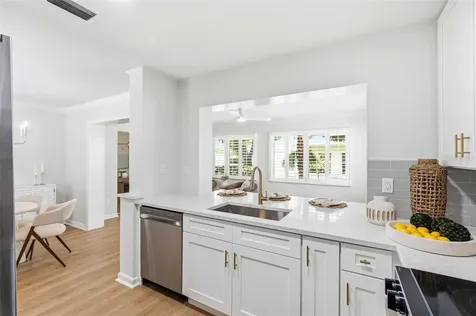 9128 142nd Street Seminole FL 33776