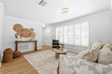 9128 142nd Street Seminole FL 33776