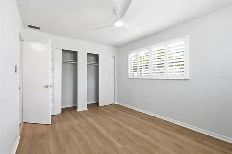 9128 142nd Street Seminole FL 33776