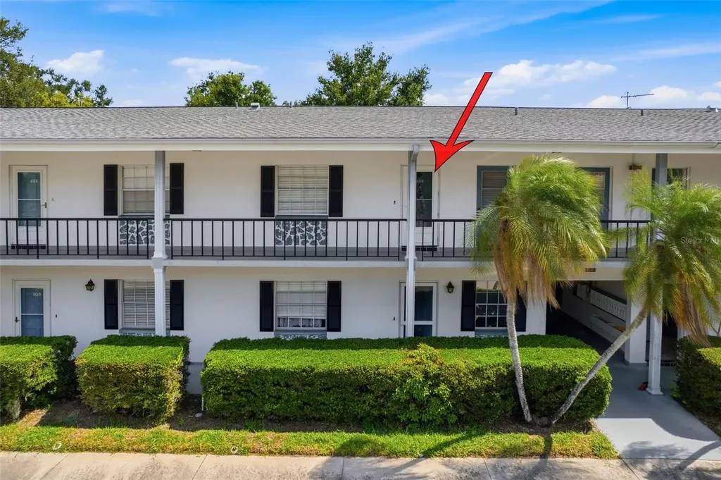 100 Glennes Lane Dunedin FL 34698