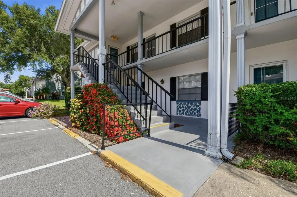 100 Glennes Lane Dunedin FL 34698