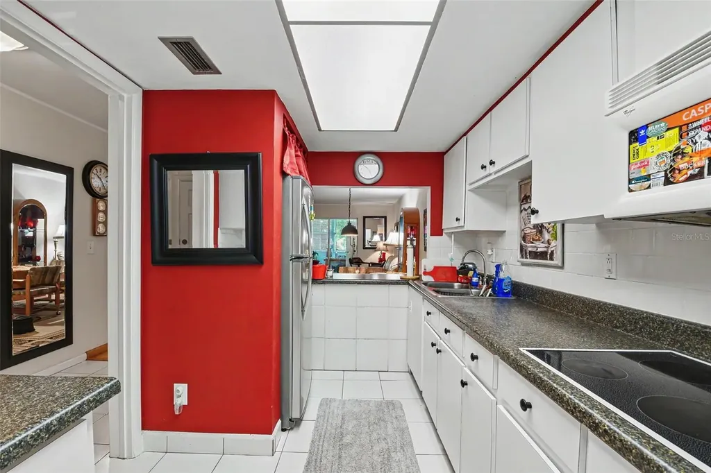 100 Glennes Lane Dunedin FL 34698
