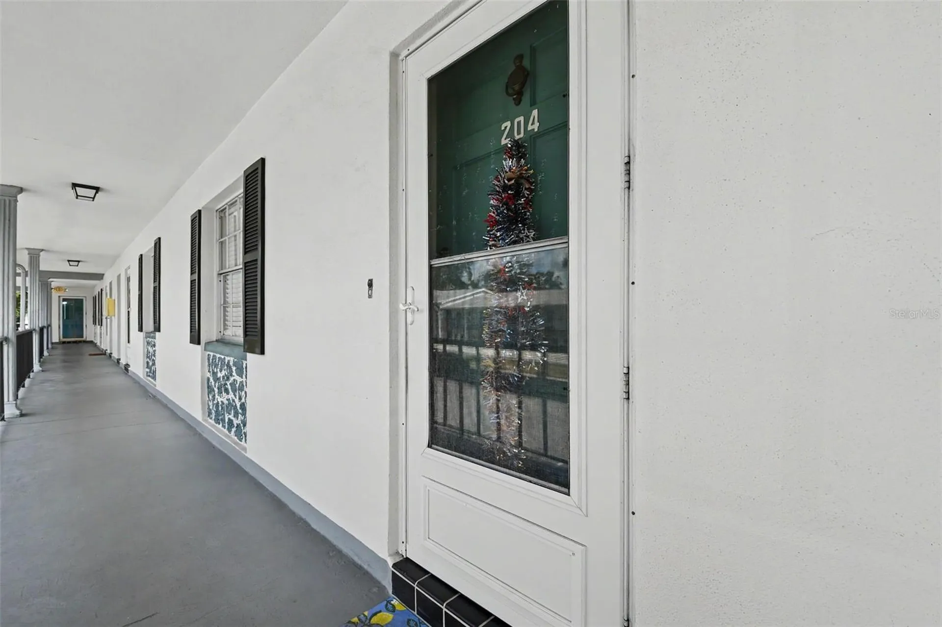 100 Glennes Lane Dunedin FL 34698