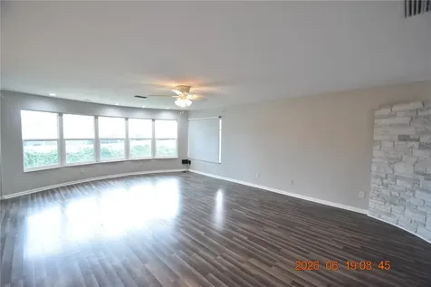 3273 Harbor Lake Drive Largo FL 33770