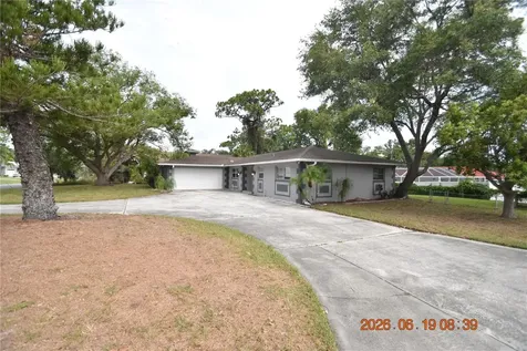 3273 Harbor Lake Drive Largo FL 33770