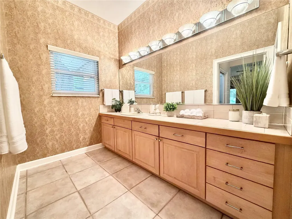 15717 E Oakland Avenue Winter Garden FL 34787