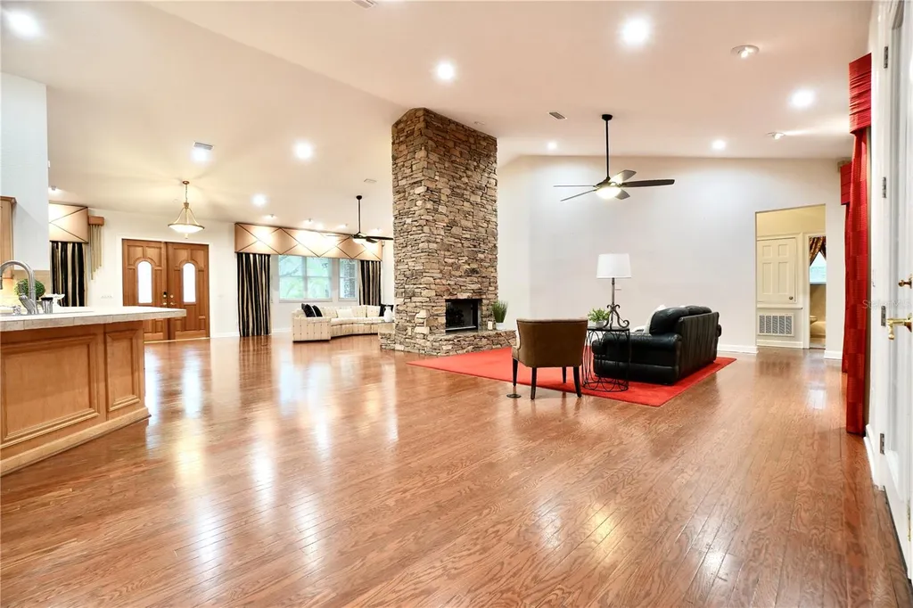 15717 E Oakland Avenue Winter Garden FL 34787