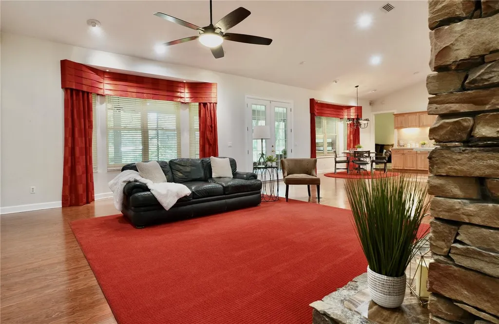 15717 E Oakland Avenue Winter Garden FL 34787