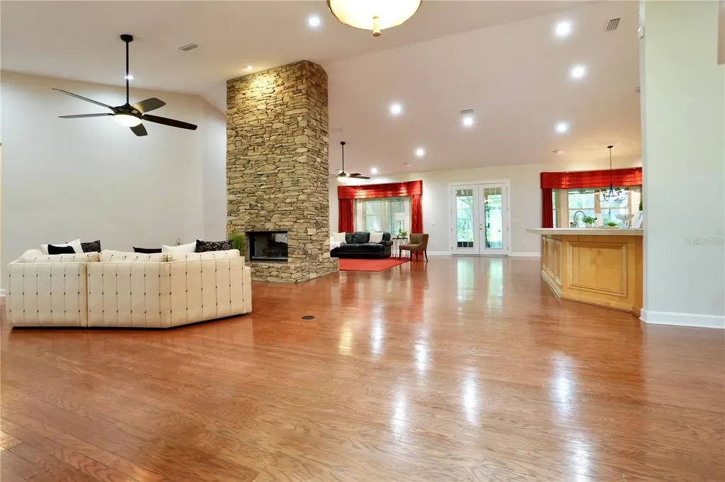 15717 E Oakland Avenue Winter Garden FL 34787