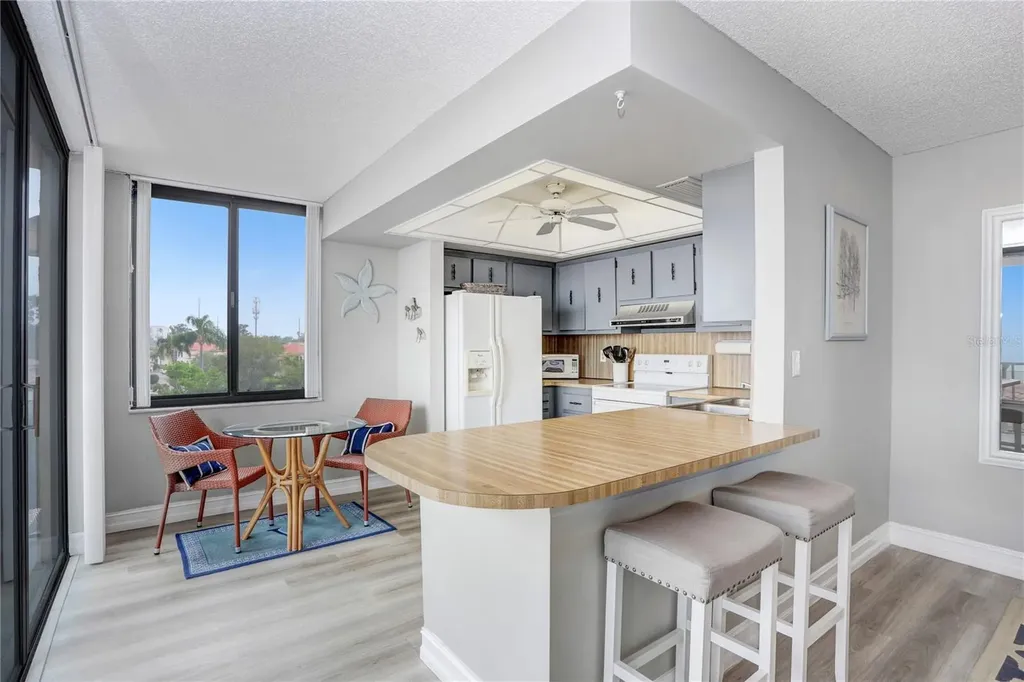 6104 Palma Del Mar Boulevard S St Petersburg FL 33715