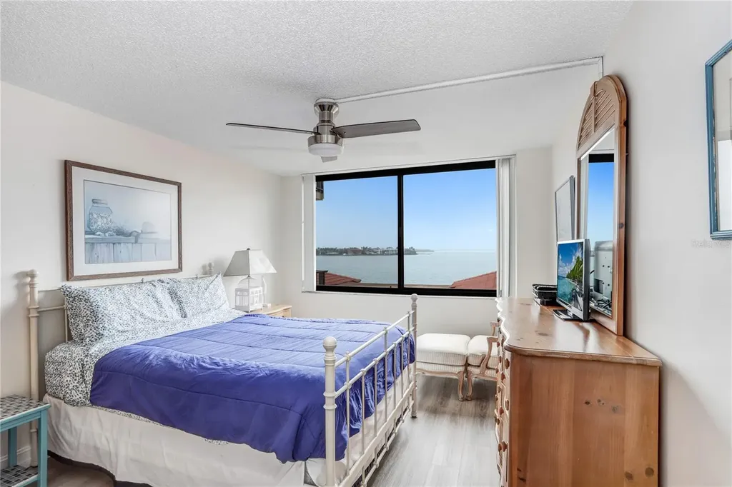 6104 Palma Del Mar Boulevard S St Petersburg FL 33715