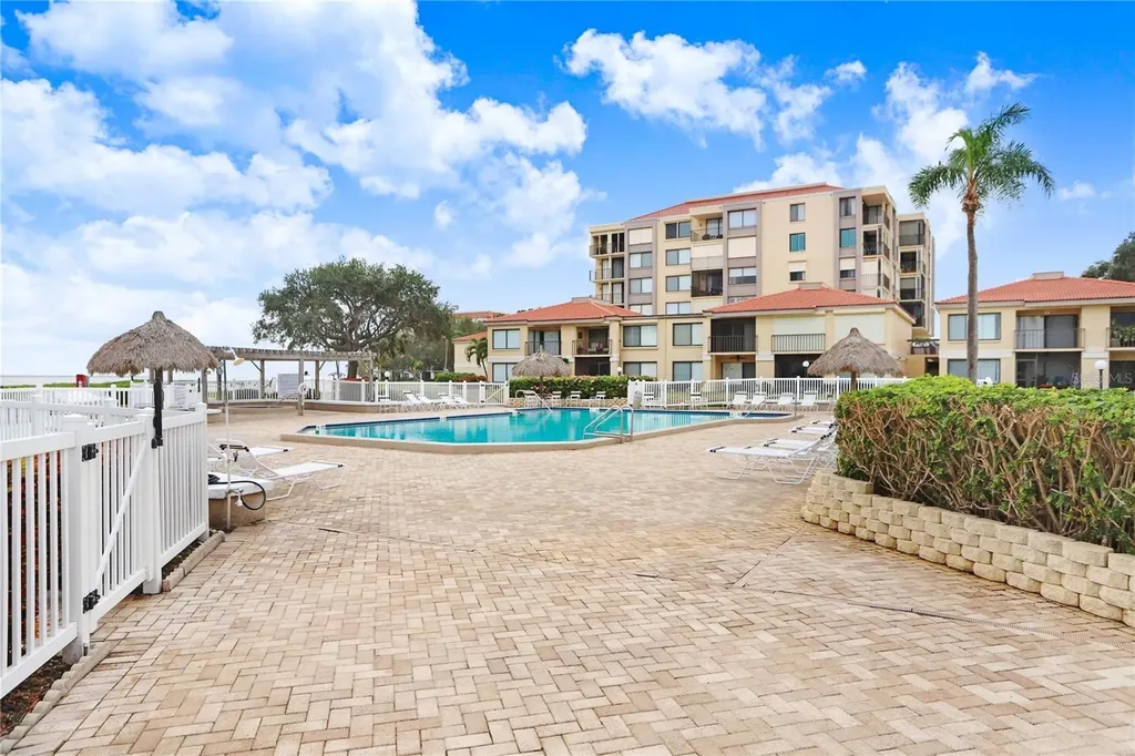 6104 Palma Del Mar Boulevard S St Petersburg FL 33715
