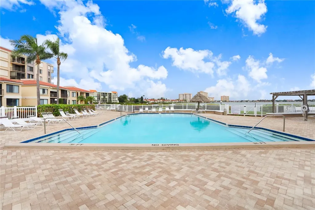 6104 Palma Del Mar Boulevard S St Petersburg FL 33715