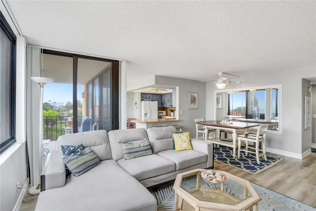 6104 Palma Del Mar Boulevard S St Petersburg FL 33715