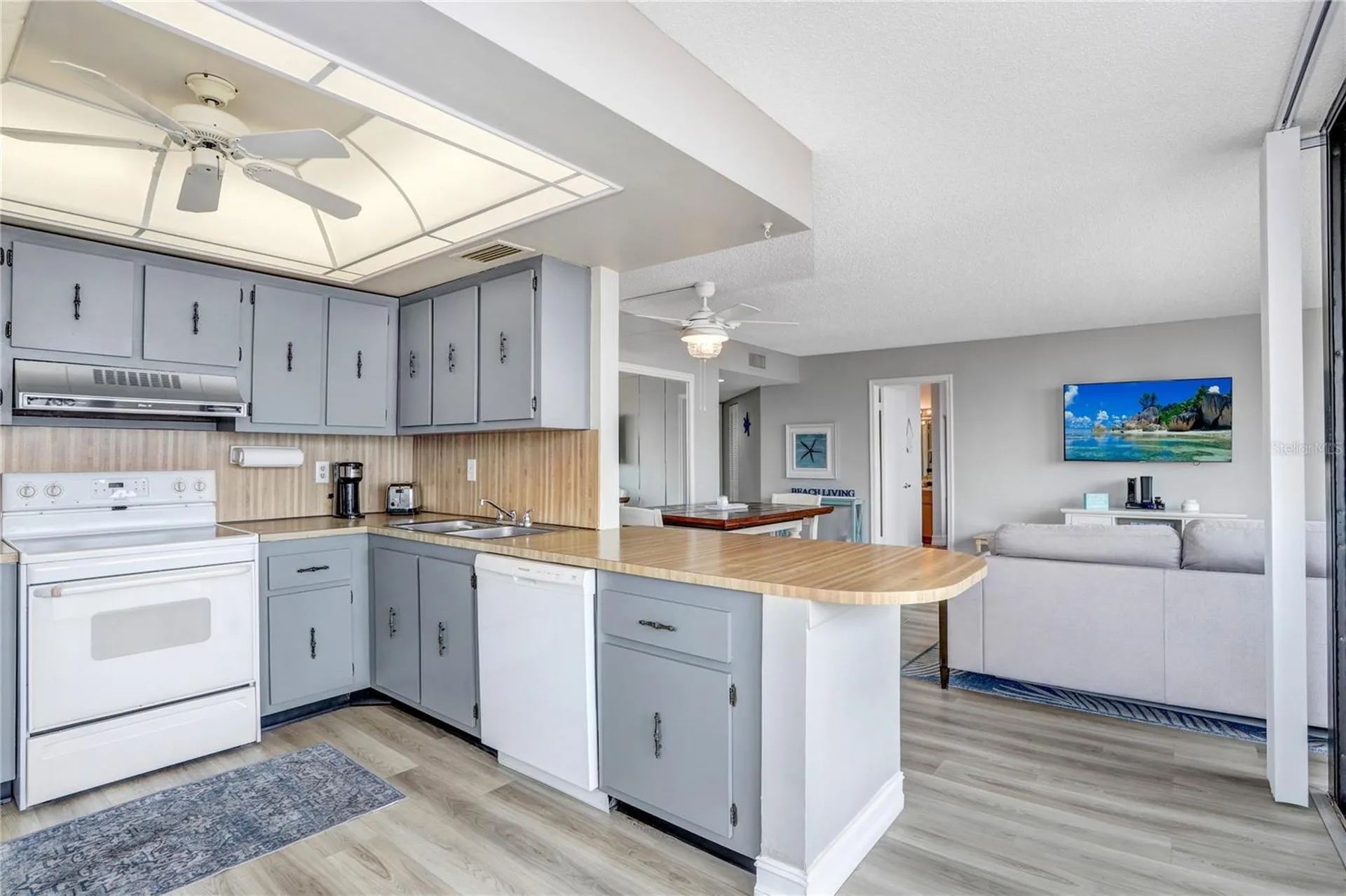 6104 Palma Del Mar Boulevard S St Petersburg FL 33715