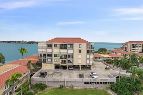 6104 Palma Del Mar Boulevard S St Petersburg FL 33715
