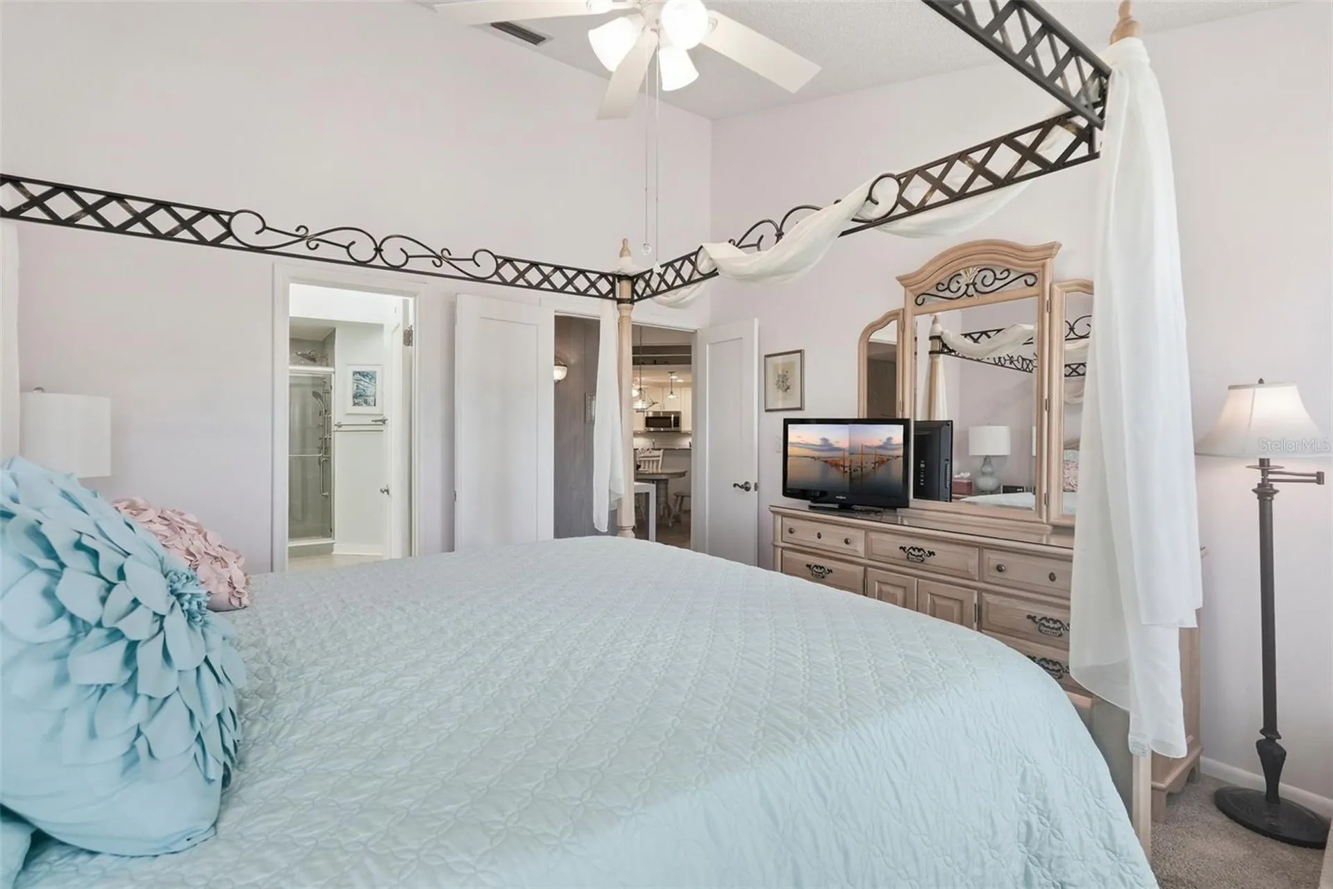 6011 Bahia Del Mar Boulevard St Petersburg FL 33715