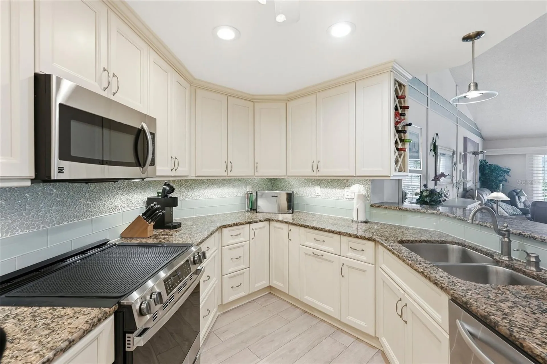 6011 Bahia Del Mar Boulevard St Petersburg FL 33715