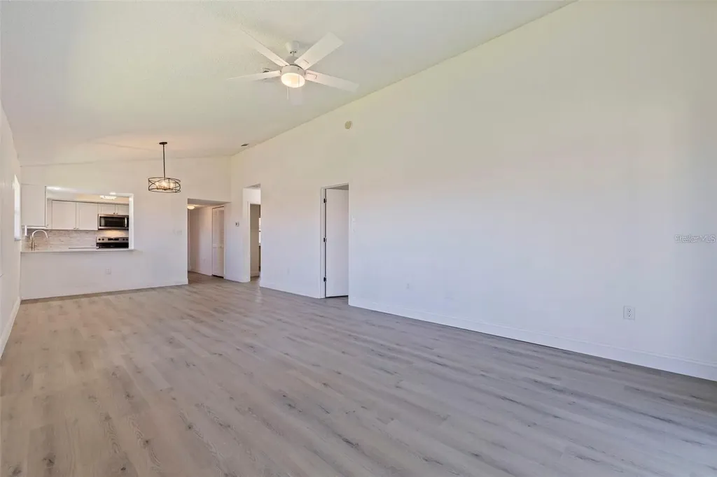 809 Hammock Pine Boulevard Clearwater FL 33761