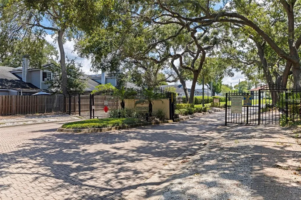 809 Hammock Pine Boulevard Clearwater FL 33761